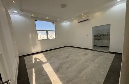 شقة - غرفة نوم - 1 حمام للايجار في مدينة الرياض - أبوظبي