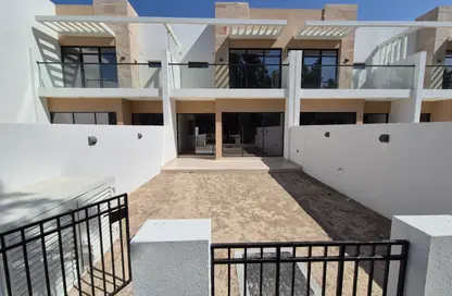 Villa - 3 Bedrooms - 3 Bathrooms for sale in Topanga - DAMAC Hills - Dubai