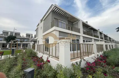 تاون هاوس - 3 غرف نوم - 2 حمامات للايجار في كاميليا - داماك هيلز 2 - دبي