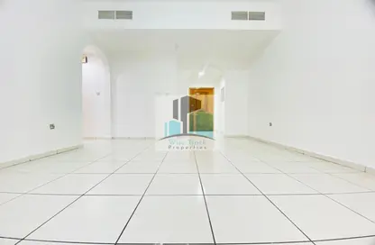 Empty Room image for: Apartment - 1 Bedroom - 1 Bathroom for rent in Al Masaood Tower - Al Najda Street - Abu Dhabi, Image 1