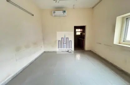 Apartment - 1 Bedroom - 1 Bathroom for rent in Muwaileh 3 Building - Muwaileh - Sharjah