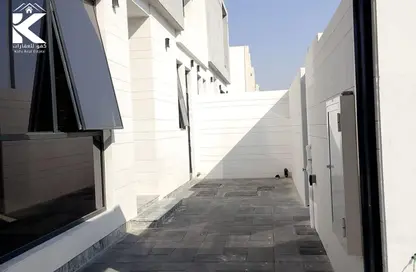 Villa - 4 Bedrooms - 6 Bathrooms for sale in Al Hooshi Villas - Hoshi - Al Badie - Sharjah