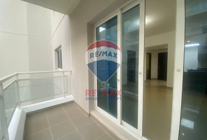 Apartment - 1 Bedroom - 2 Bathrooms for rent in Tower 17 - Al Reef Downtown - Al Reef - Abu Dhabi