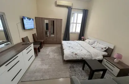 Apartment - Studio - 1 Bathroom for rent in Palm Oasis villas - Palm Oasis - Al Mushrif - Abu Dhabi