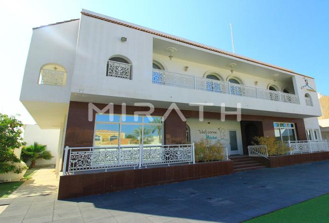 Villa - 6 Bedrooms - 7 Bathrooms for rent in Jumeirah 2 Villas - Jumeirah 2 - Jumeirah - Dubai