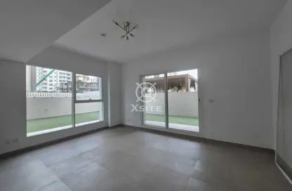 شقة - 2 غرف نوم - 2 حمامات للايجار في البرج الإمبراطوري - ديستريكت 17 - قرية الجميرا سركل - دبي شقة - 2 غرف نوم - 2 حمامات للايجار في البرج الإمبراطوري - ديستريكت 17 - قرية الجميرا سركل - دبي