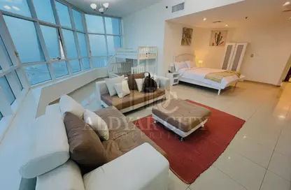 شقة - غرفة نوم - 2 حمامات للايجار في مساكن كورنيش عجمان - طريق كورنيش عجمان - عجمان