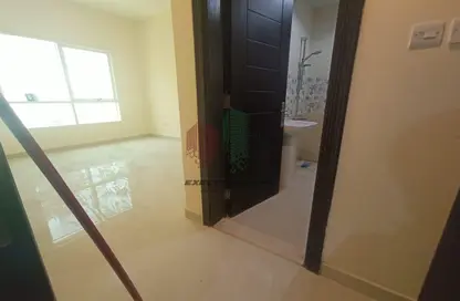 Apartment - 2 Bedrooms - 3 Bathrooms for rent in Emirates Tower - Hamdan Street - Abu Dhabi