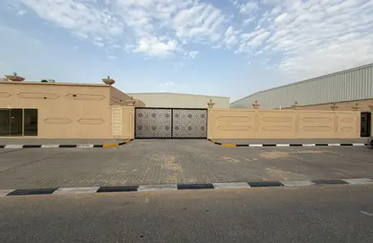 مصنع - استوديو - 4 حمامات للايجار في الجليل - الصجعة - الشارقة