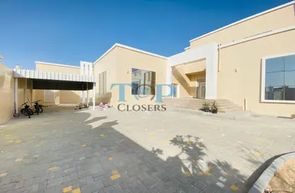 Villa - 2 Bedrooms - 4 Bathrooms for rent in Ramlat Zakher - Zakher - Al Ain