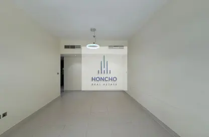 Apartment - 1 Bedroom - 2 Bathrooms for rent in Jumeirah Garden City - Al Satwa - Dubai