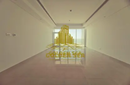 Apartment - 3 Bedrooms - 5 Bathrooms for rent in Khalidiya Centre - Cornich Al Khalidiya - Al Khalidiya - Abu Dhabi