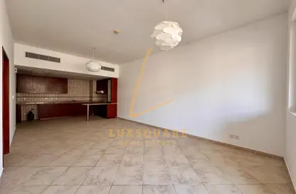 شقة - غرفة نوم - 2 حمامات للايجار في ريجنت هاوس 1 - ريجنت هاوس - مدينة السيارات - دبي