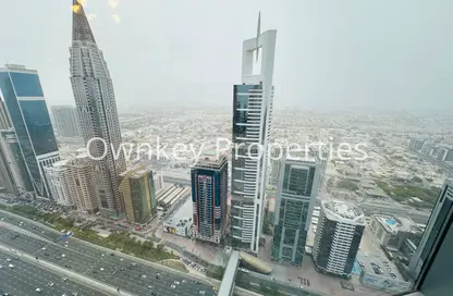 شقة - 2 غرف نوم - 2 حمامات للايجار في برج توينتي فرست سينشري - شارع الشيخ زايد - دبي