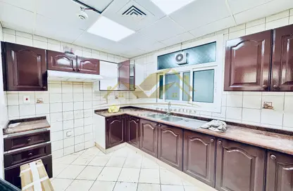 Apartment - 2 Bedrooms - 3 Bathrooms for rent in Al Raffa - Bur Dubai - Dubai