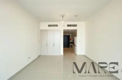 Empty Room image for: Apartment - 1 Bathroom for rent in Carson C - Carson - DAMAC Hills - Dubai, Image 1