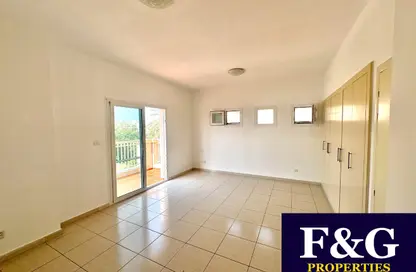 Villa - 3 Bedrooms - 3 Bathrooms for rent in Springs 2 - The Springs - Dubai
