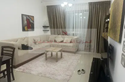 شقة - غرفة نوم - 2 حمامات للايجار في برج منازل 2 - شارع التعاون - التعاون - الشارقة