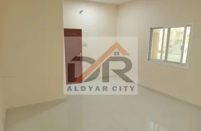 شقة - غرفة نوم - 1 حمام للايجار في مساكن كورنيش عجمان - طريق كورنيش عجمان - عجمان