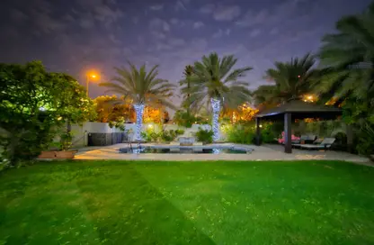 Villa - 4 Bedrooms - 5 Bathrooms for rent in Legacy - Jumeirah Park - Dubai