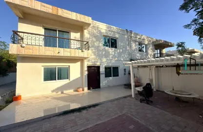 فيلا - 4 غرف نوم - 4 حمامات للايجار في فيلات القرهود - منطقة القرهود - دبي