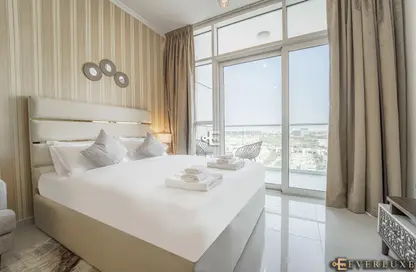 صورة لـ غرفة- غرفة النوم شقة - 1 حمام للايجار في كارسون - داماك هيلز - دبي ، صورة رقم 1