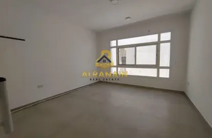 شقة - 3 غرف نوم - 3 حمامات للايجار في المناصير الجديد - فلج هزاع - العين
