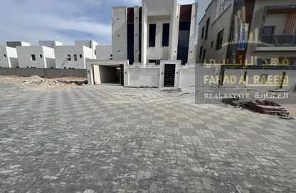 فيلا - 5 غرف نوم - 8 حمامات للايجار في الحليو 2 - الحليو - عجمان