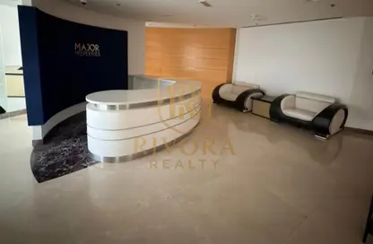 مكتب - استوديو للايجار في فندق فيرمونت - شارع الشيخ زايد - دبي