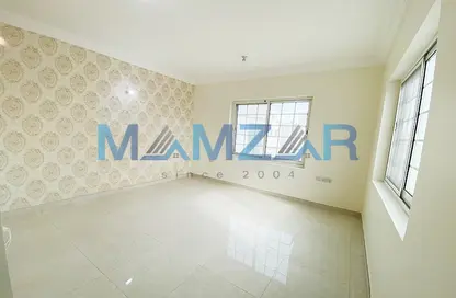 Empty Room image for: Villa - 3 Bedrooms - 5 Bathrooms for rent in Shakhbout City - Abu Dhabi, Image 1