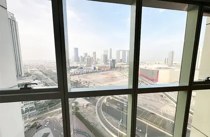 Apartment - 1 Bedroom - 2 Bathrooms for rent in RAK Tower - Marina Square - Al Reem Island - Abu Dhabi
