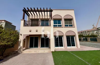 فيلا - 2 غرف نوم - 3 حمامات للايجار في 2F حي - مثلث قرية الجميرا - دبي