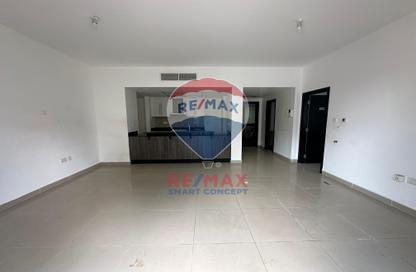 Apartment - 1 Bedroom - 2 Bathrooms for sale in Tower 34 - Al Reef Downtown - Al Reef - Abu Dhabi