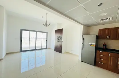 Apartment - 1 Bathroom for rent in Al Abeir Tower - Jumeirah Village Circle - Dubai