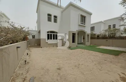 Villa - 4 Bedrooms - 5 Bathrooms for rent in Al Khaleej Village - Al Ghadeer - Abu Dhabi