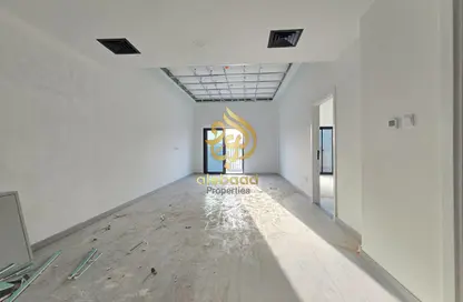 Apartment - 1 Bedroom - 2 Bathrooms for rent in Al Amir Abdullah Building - Al Warsan 4 - Al Warsan - Dubai