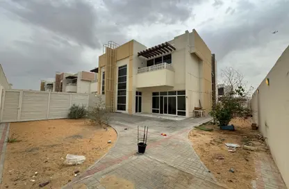 Villa - 4 Bedrooms - 5 Bathrooms for rent in Nasma Residence - Al Tai - Sharjah