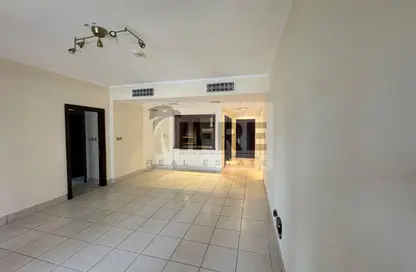 شقة - 3 غرف نوم - 4 حمامات للايجار في ريحان 6 - ريحان - دبي القديمة - وسط مدينة دبي - دبي