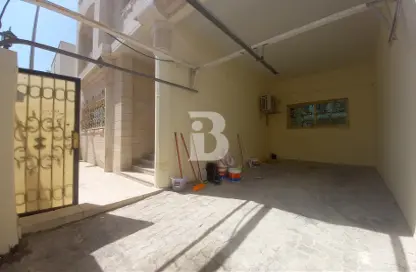 Apartment - 1 Bedroom - 1 Bathroom for rent in 20 Villas Project - Al Khalidiya - Abu Dhabi