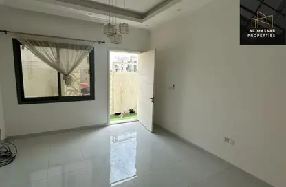 Villa - 5 Bedrooms - 7 Bathrooms for sale in Al Amira Village - Al Yasmeen - Ajman