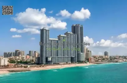شقة - 2 غرف نوم - 2 حمامات للبيع في مساكن كورنيش عجمان - طريق كورنيش عجمان - عجمان