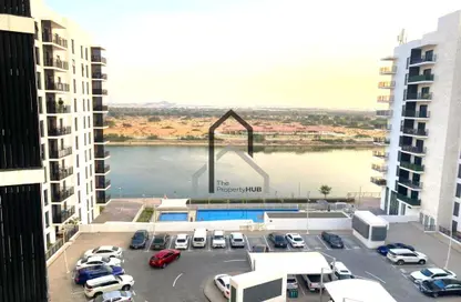 Outdoor Building image for: Apartment - 2 Bedrooms - 2 Bathrooms for rent in Waters Edge - Yas Island - Abu Dhabi, Image 1