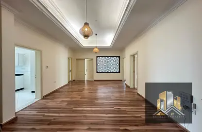 Apartment - 4 Bedrooms - 4 Bathrooms for rent in Khalifa City A Villas - Khalifa City A - Khalifa City - Abu Dhabi
