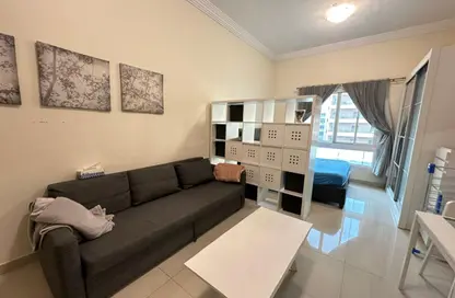 شقة - 1 حمام للبيع في مبنى أوركيديا - الضاحية 13 - قرية الجميرا سركل - دبي