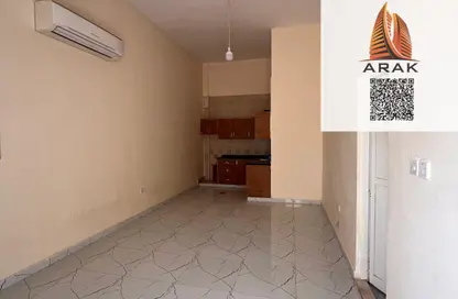 Apartment - Studio - 1 Bathroom for rent in Al Mowaihat 1 - Al Mowaihat - Ajman