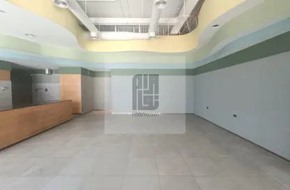 Retail - Studio - 2 Bathrooms for rent in Capital Centre - Abu Dhabi