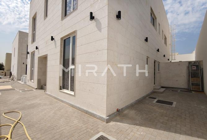 Villa - 5 Bedrooms - 5 Bathrooms for rent in Mirdif Villas - Mirdif - Dubai