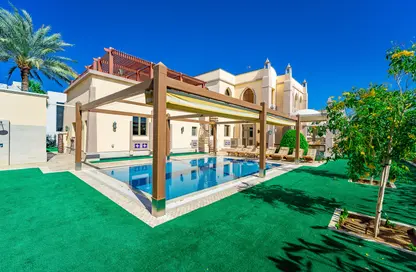 Pool image for: Villa - 5 Bedrooms for sale in Signature Villas Frond E - Signature Villas - Palm Jumeirah - Dubai, Image 1
