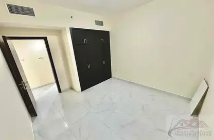 شقة - 2 غرف نوم - 2 حمامات للايجار في الثاني مويلح - تجارية مويلح - الشارقة شقة - 2 غرف نوم - 2 حمامات للايجار في الثاني مويلح - تجارية مويلح - الشارقة