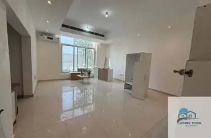 Apartment - Studio - 1 Bathroom for rent in Khalifa City A Villas - Khalifa City A - Khalifa City - Abu Dhabi
